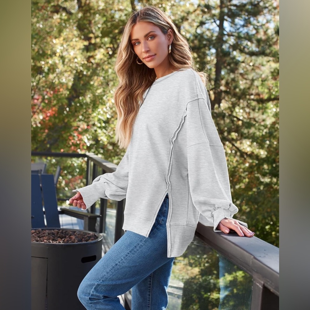 Women’s Oversized Crewneck Sweatshirt - size S - Gray